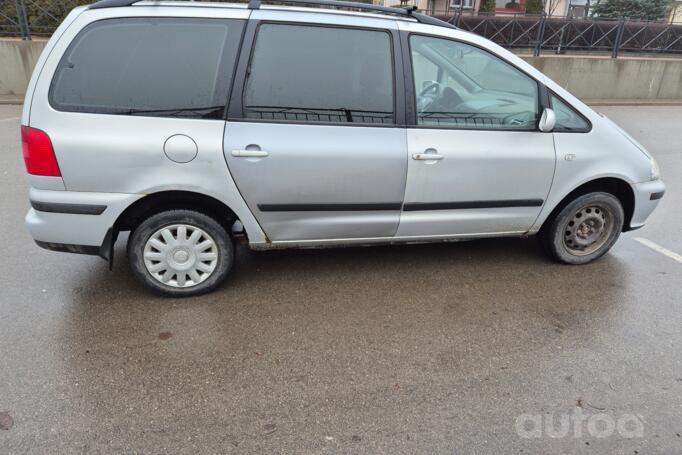 SEAT Alhambra 1 generation [restyling] Minivan