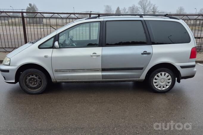 SEAT Alhambra 1 generation [restyling] Minivan