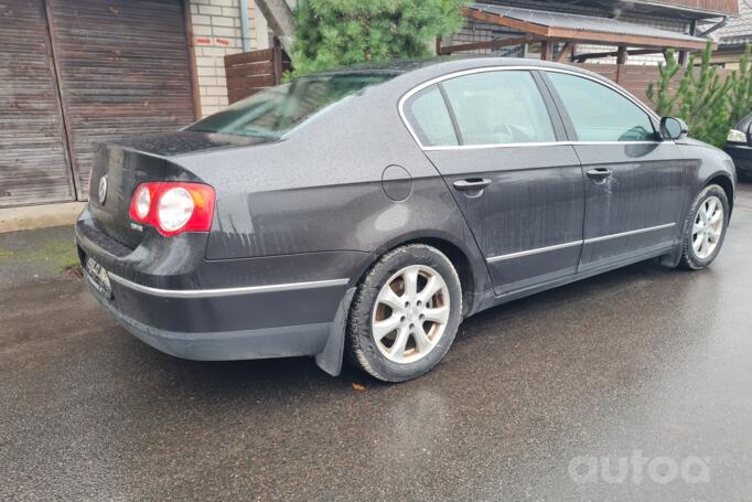 Volkswagen Passat B6 Sedan 4-doors