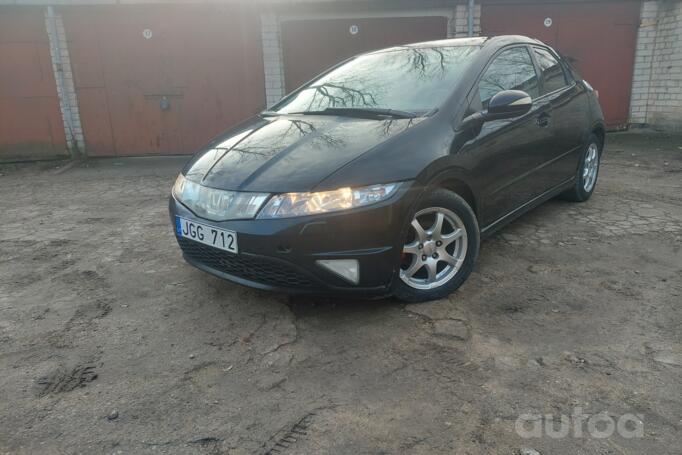 Honda Civic 8 generation [restyling] Hatchback 5-doors