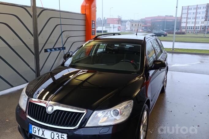 Skoda Octavia 2 generation [restyling] Combi wagon 5-doors