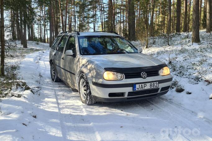 Volkswagen Golf 4 generation wagon