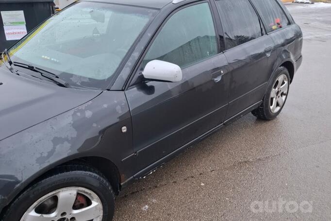 Audi A4 B5 Avant wagon 5-doors