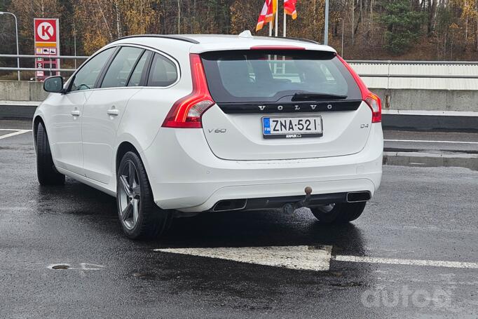 Volvo V60 1 generation [restyling] wagon 5-doors