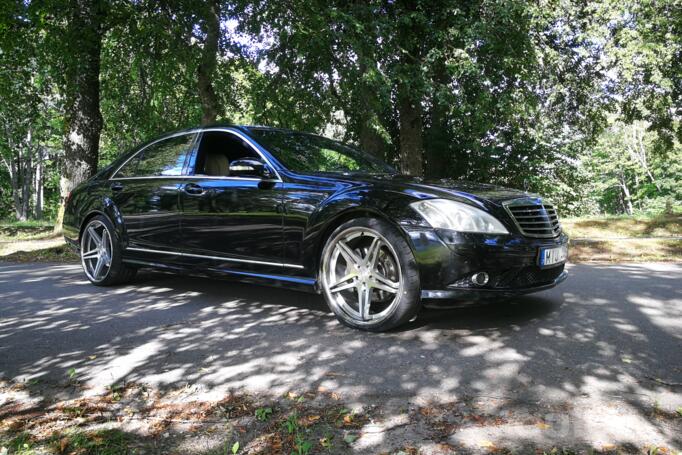 Mercedes-Benz S-Class W221 Sedan Long