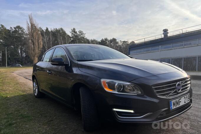 Volvo S60 2 generation [restyling] Sedan 4-doors