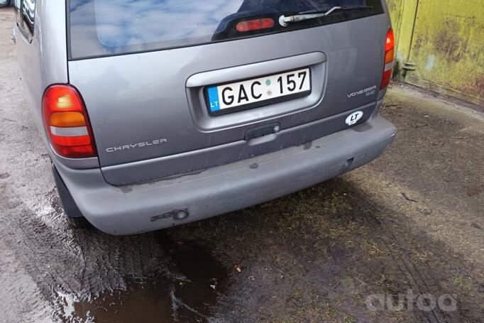 Chrysler Voyager 3 generation Grand minivan 5-doors