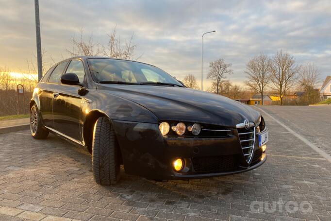 Alfa Romeo 159 1 generation Sportwagon wagon