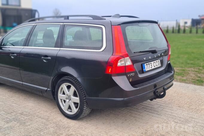 Volvo V70 3 generation wagon