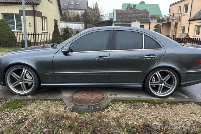 Mercedes-Benz E-klasse AMG W211 Sedan