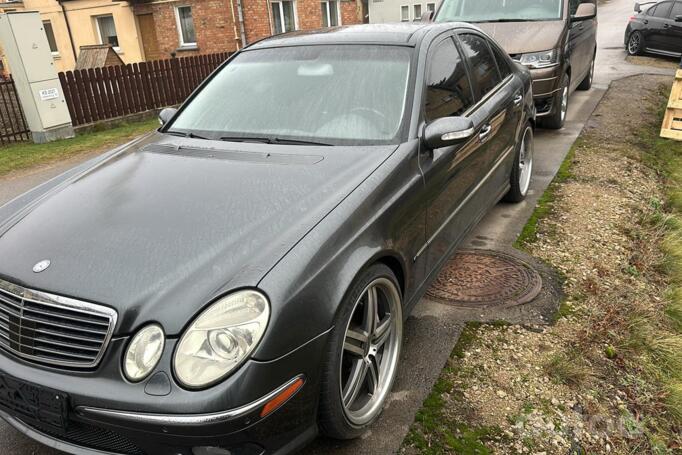 Mercedes-Benz E-klasse AMG W211 Sedan