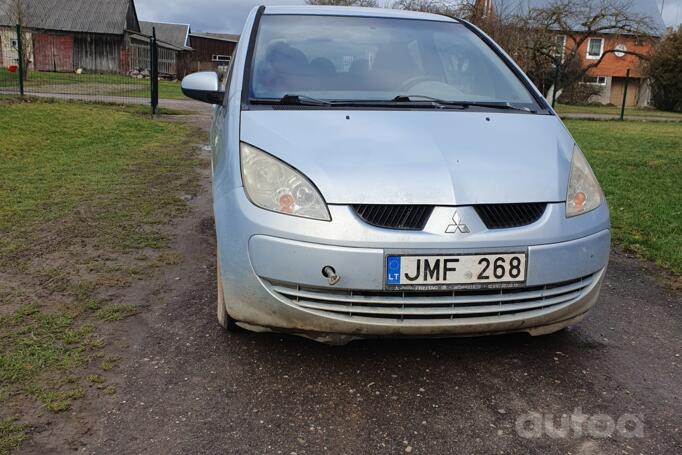 Mitsubishi Colt Z30 Hatchback 3-doors