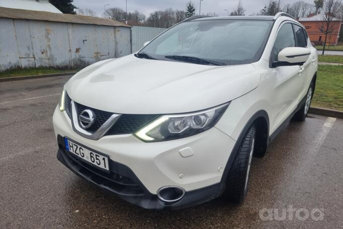 Nissan Qashqai 2 generation Crossover