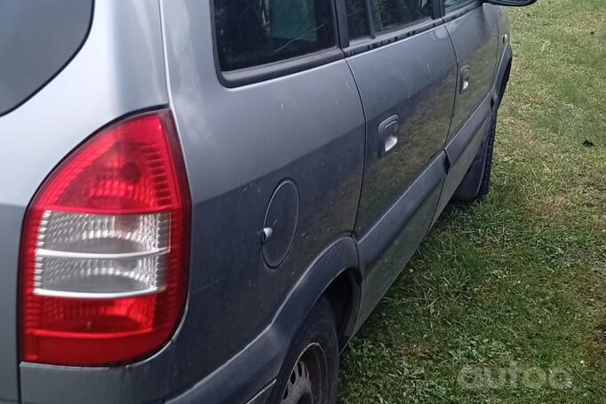 Opel Zafira A [restyling] Minivan 5-doors