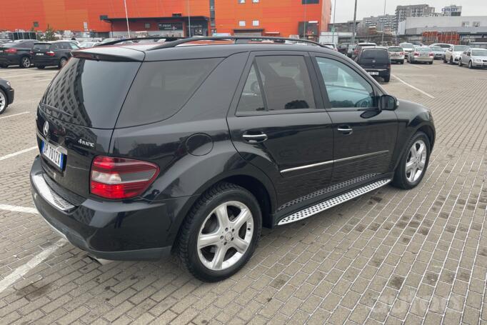 Mercedes-Benz M-Class W164 Crossover 5-doors