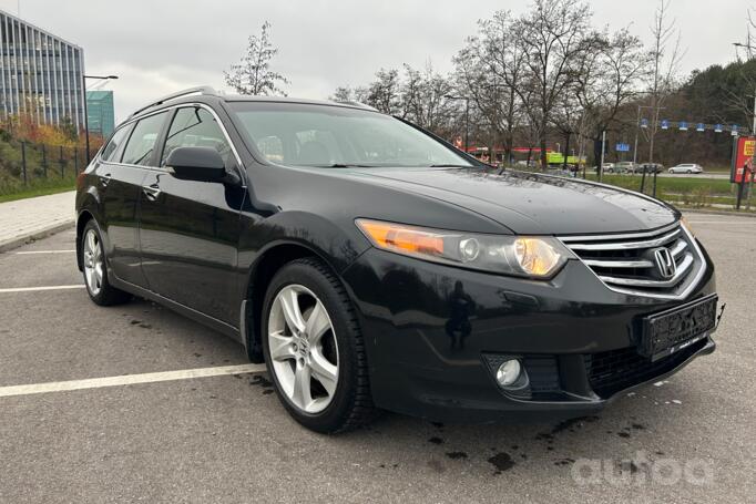 Honda Accord 8 generation Tourer wagon