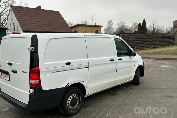 Mercedes-Benz Vito W447 Mixto minivan 4-doors