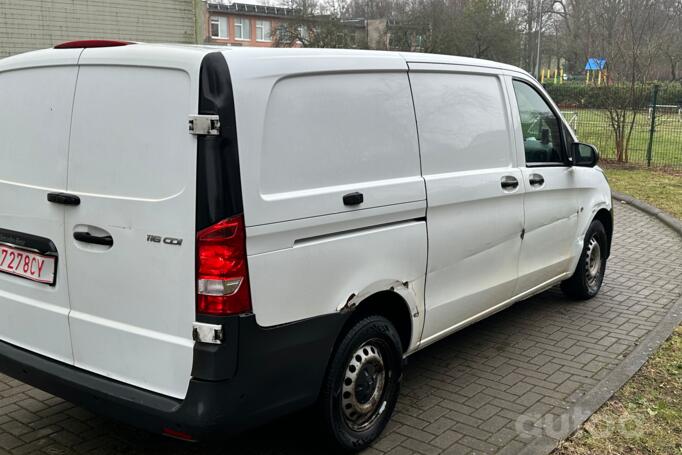 Mercedes-Benz Vito W447 Mixto minivan 4-doors