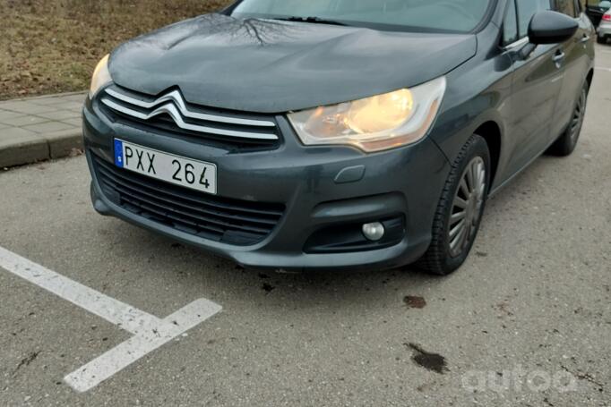 Citroen C4 2 generation Hatchback