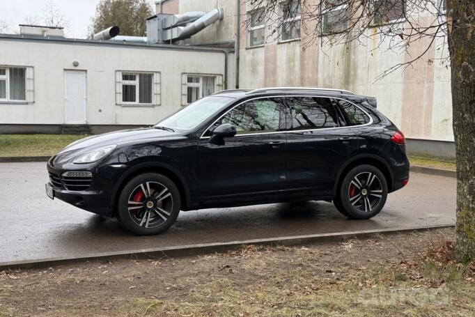 Porsche Cayenne 958 Crossover