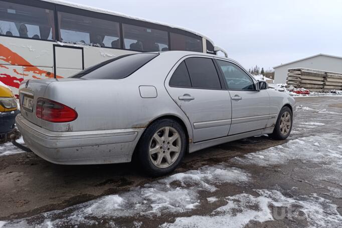 Mercedes-Benz E-Class W210/S210 [restyling] Sedan