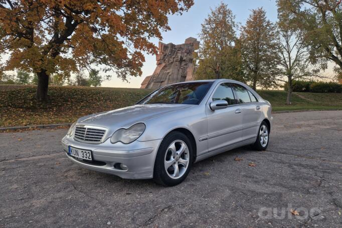 Mercedes-Benz C-Class W203/S203/CL203 Sedan