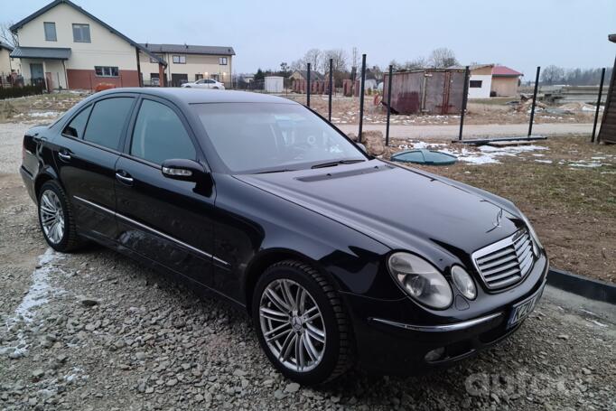 Mercedes-Benz E-Class W211 Sedan