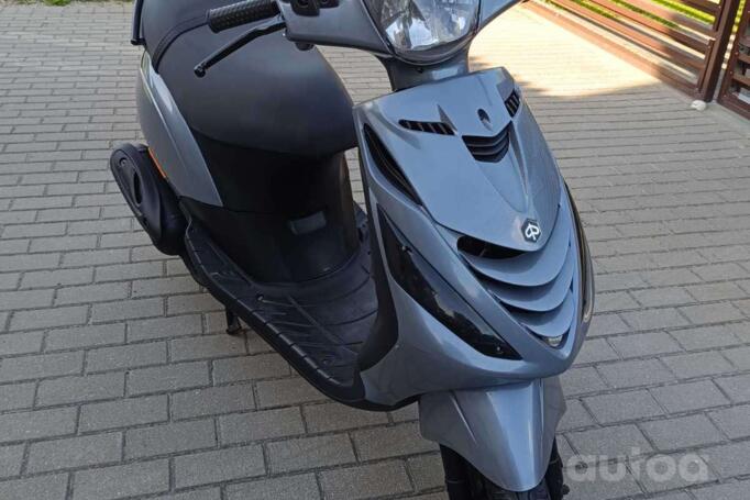 Piaggio Zip 50