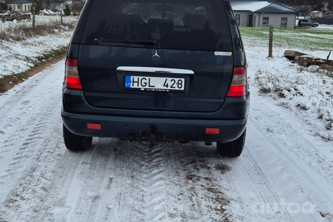 Mercedes-Benz M-Class W163 Crossover 5-doors