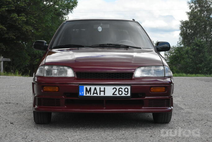 Suzuki Swift 2 generation Sedan 4-doors