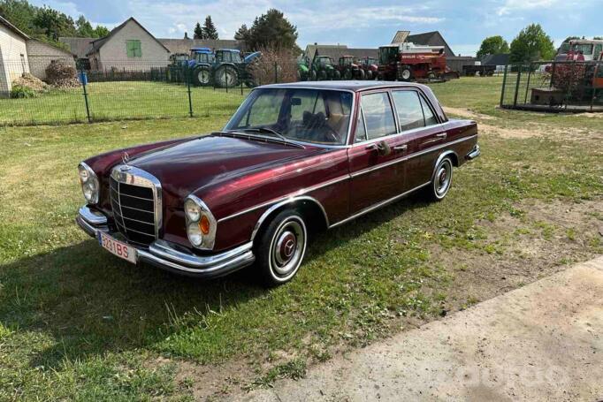 Mercedes-Benz W108 1 generation