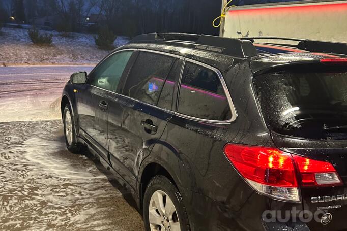 Subaru Outback 4 generation wagon