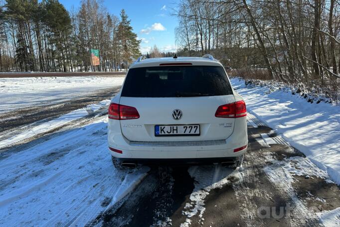 Volkswagen Touareg 2 generation Crossover