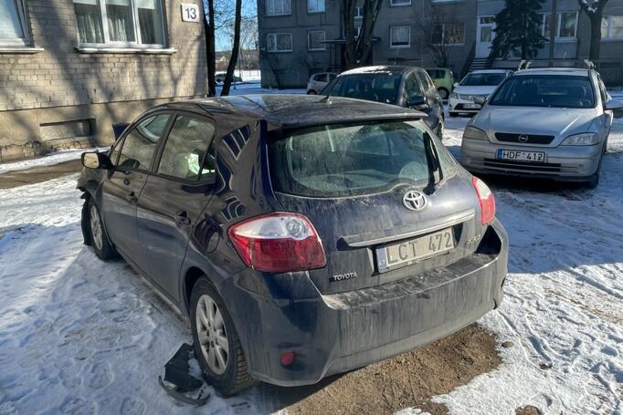 Toyota Auris 1 generation [restyling] Hatchback 5-doors