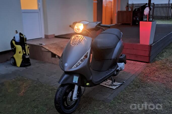 Piaggio Zip 50