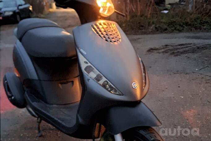 Piaggio Zip 50