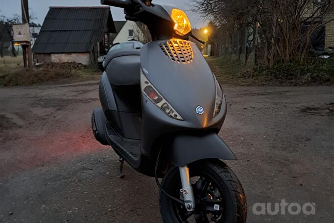 Piaggio Zip 50