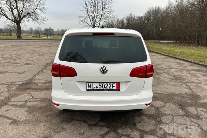 Volkswagen Sharan 2 generation Minivan 5-doors