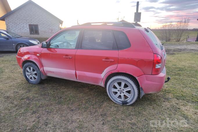 Hyundai Tucson 1 generation Crossover