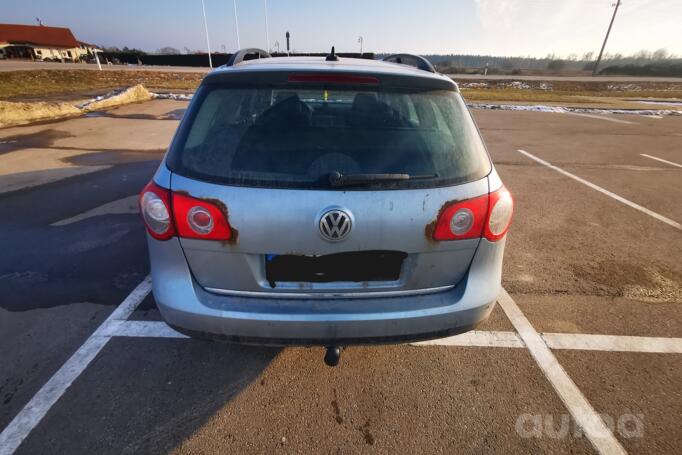 Volkswagen Passat B6 wagon 5-doors