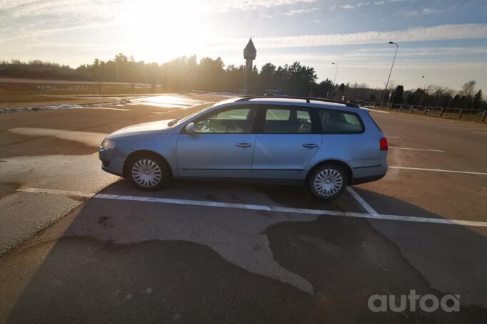 Volkswagen Passat B6 wagon 5-doors