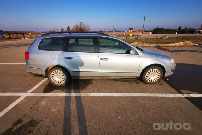 Volkswagen Passat B6 wagon 5-doors