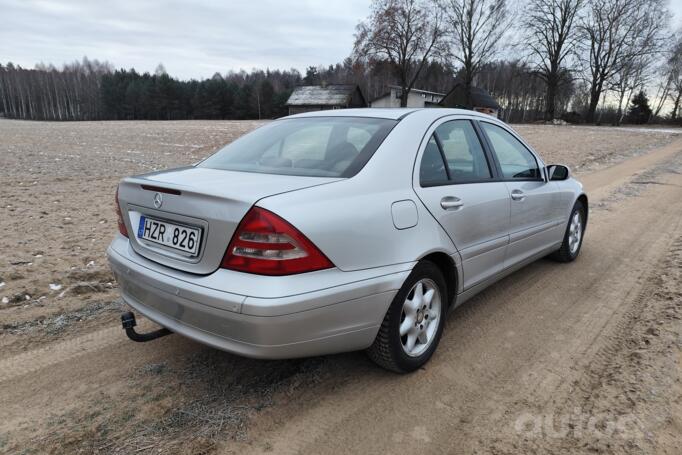 Mercedes-Benz C-Class W203/S203/CL203 Sedan