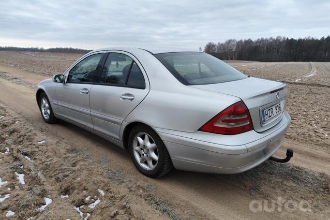 Mercedes-Benz C-Class W203/S203/CL203 Sedan