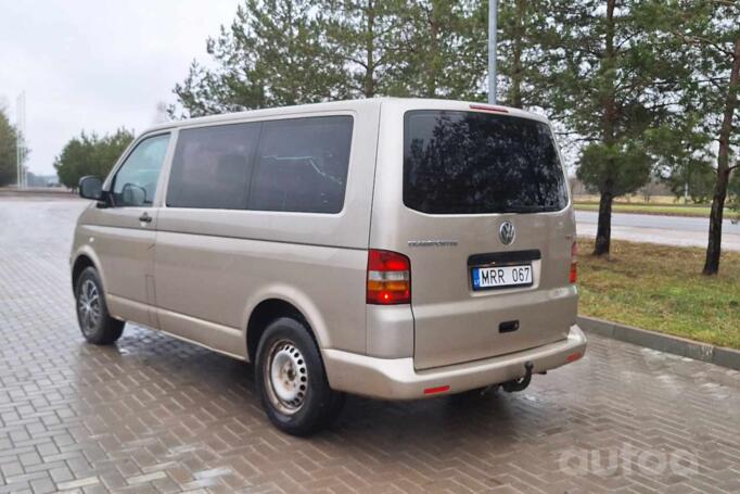 Volkswagen Transporter T5 Minivan 4-doors