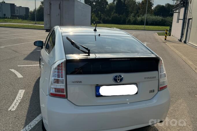 Toyota Prius 3 generation Hatchback 5-doors