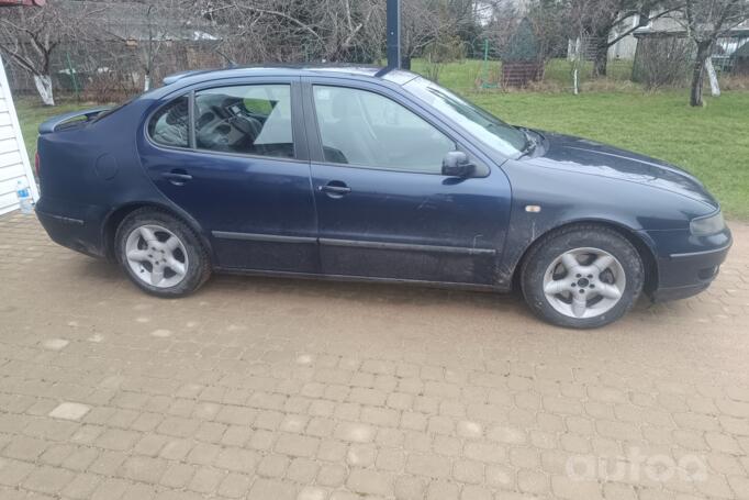 SEAT Toledo 2 generation Sedan