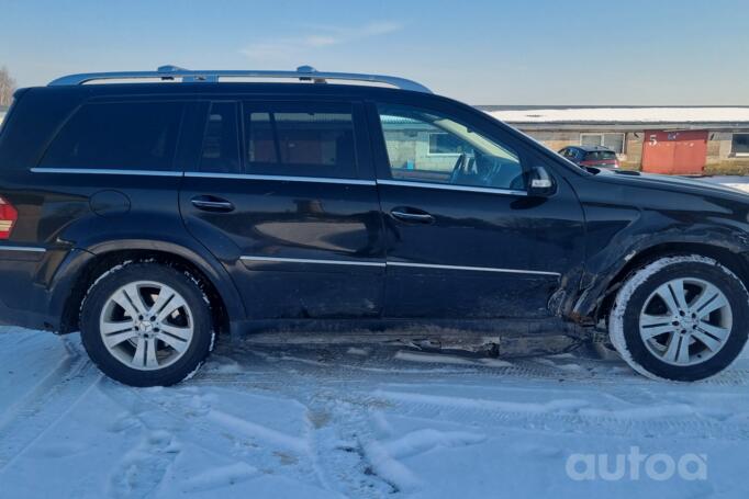 Mercedes-Benz GL-Class X164 SUV