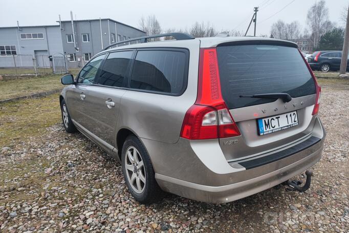 Volvo V70 3 generation wagon