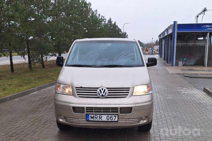 Volkswagen Transporter T5 Minivan 4-doors